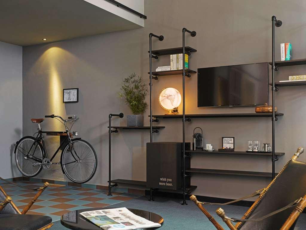 25Hours Hotel Altes Hafenamt Αμβούργο Δωμάτιο φωτογραφία