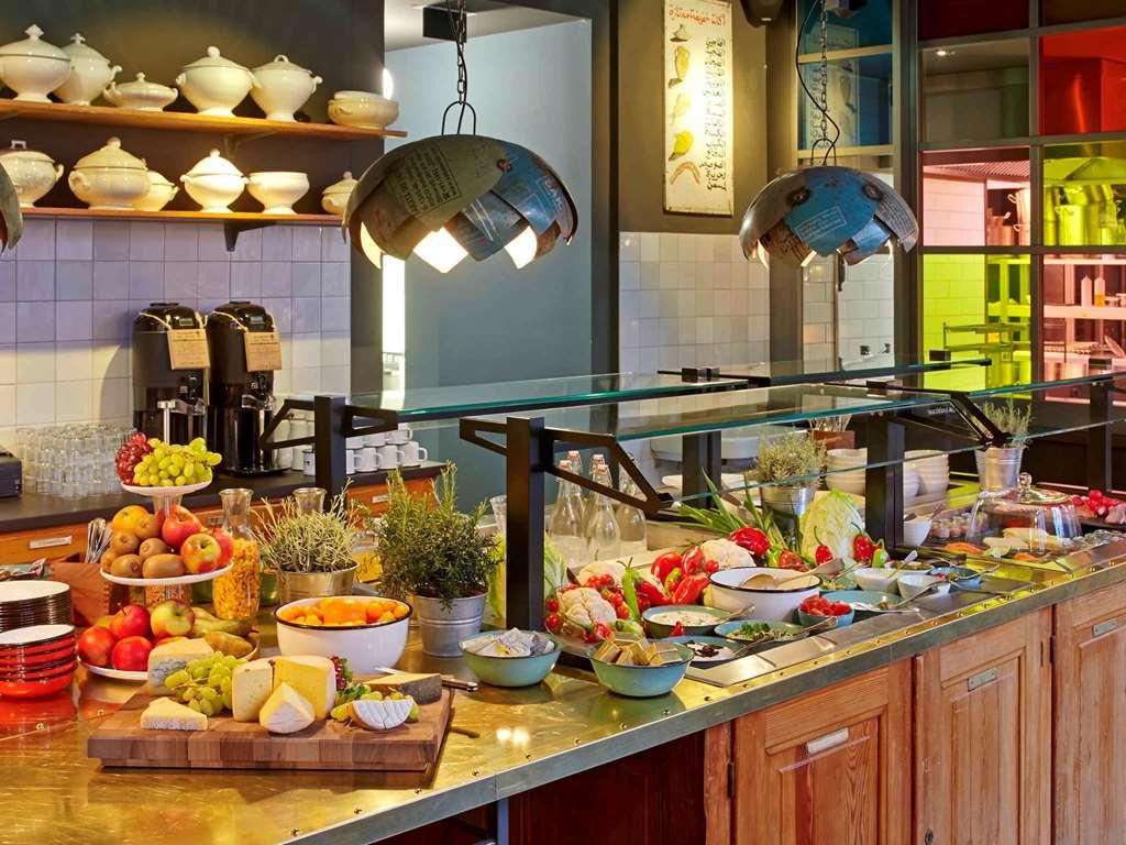 25Hours Hotel Altes Hafenamt Αμβούργο Εστιατόριο φωτογραφία