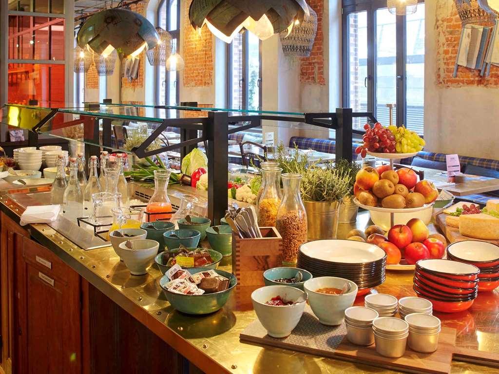 25Hours Hotel Altes Hafenamt Αμβούργο Εστιατόριο φωτογραφία